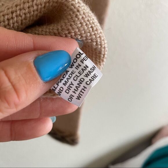 🍄 The Alpaca Connection Alpaca Wool Sweater for fall Rory Gilmore style - Picture 9 of 9